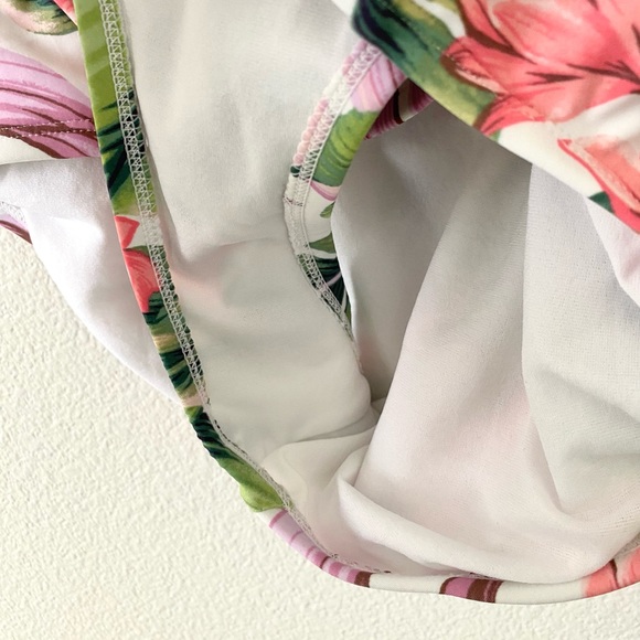 Kona Sol One Piece Off the Shoulder Swim Suit Size L - Picture 5 of 5